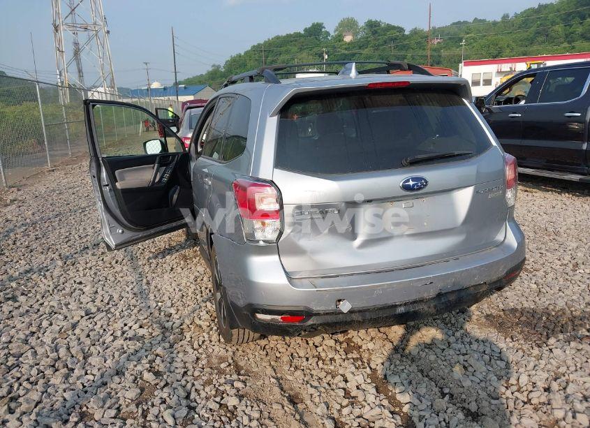 Photo 6 of 2017 Subaru Forester 2.5I PREMIUM (VIN JF2SJAGC4HH520177)