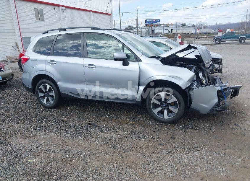 2017 Subaru Forester 2.5I PREMIUM (VIN JF2SJAGC4HH592545) main photo