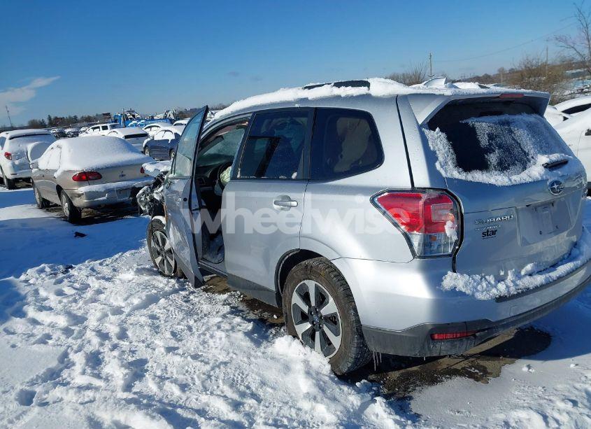 Photo 3 of 2018 Subaru Forester 2.5I PREMIUM (VIN JF2SJAGC4JH473206)