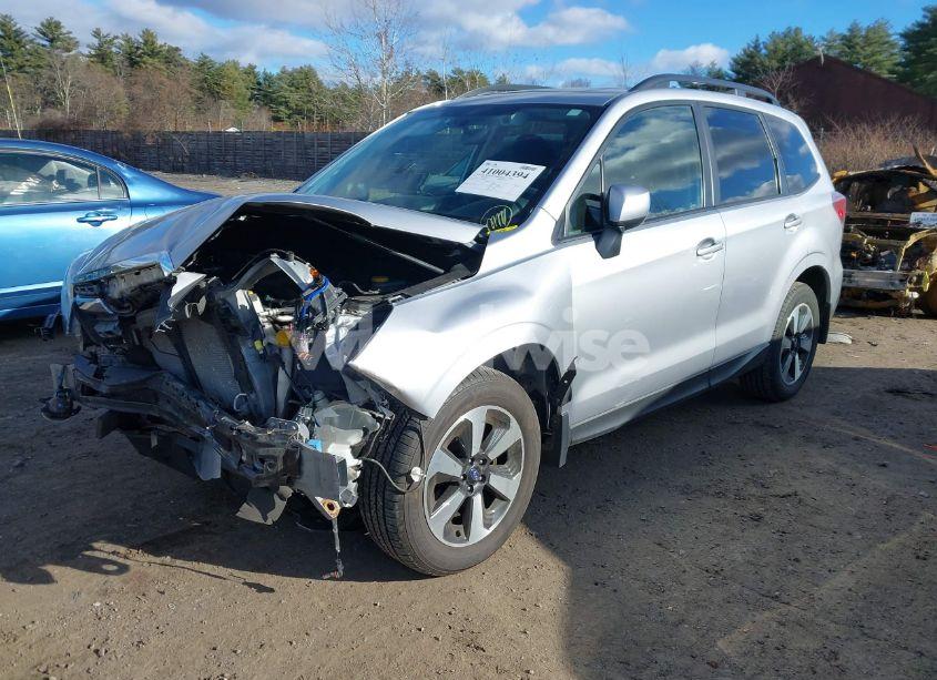 Photo 2 of 2018 Subaru Forester 2.5I PREMIUM (VIN JF2SJAGC4JH528303)