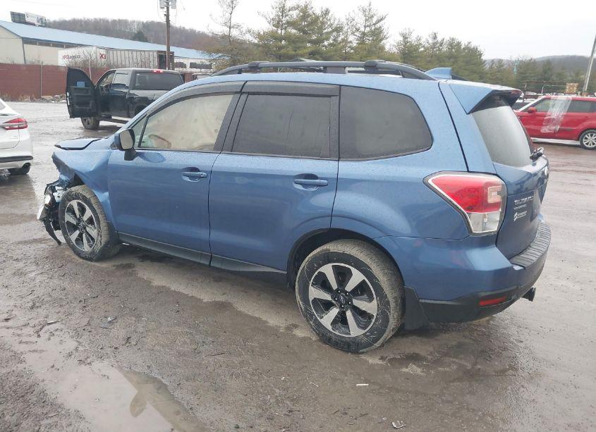 Photo 3 of 2018 Subaru Forester 2.5I PREMIUM (VIN JF2SJAGC4JH555680)