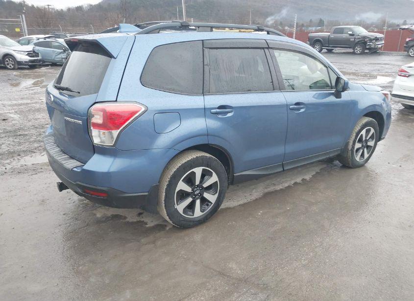 Photo 4 of 2018 Subaru Forester 2.5I PREMIUM (VIN JF2SJAGC4JH555680)