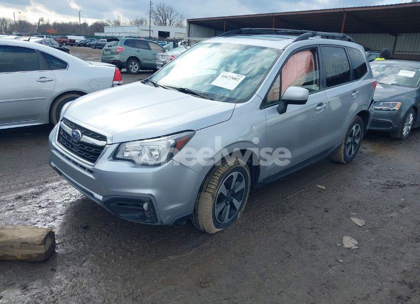 Photo 2 of 2018 Subaru Forester 2.5I PREMIUM (VIN JF2SJAGC4JH556182)