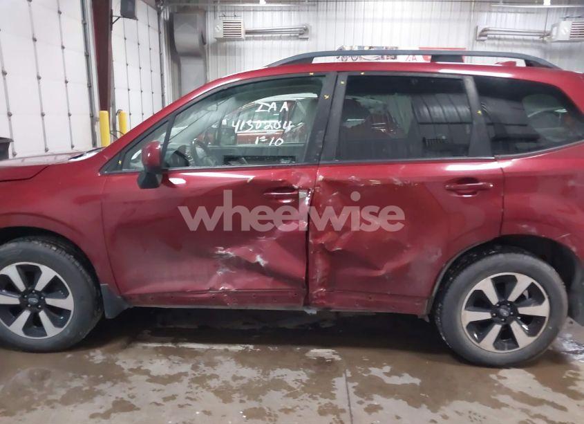 Photo 14 of 2018 Subaru Forester 2.5I PREMIUM (VIN JF2SJAGC4JH608118)