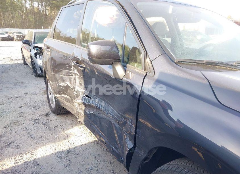 Photo 6 of 2015 Subaru Forester 2.5I PREMIUM (VIN JF2SJAGC5FH409229)