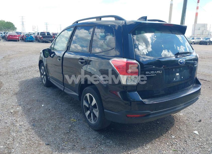Photo 3 of 2018 Subaru Forester 2.5I PREMIUM (VIN JF2SJAGC5JH487910)