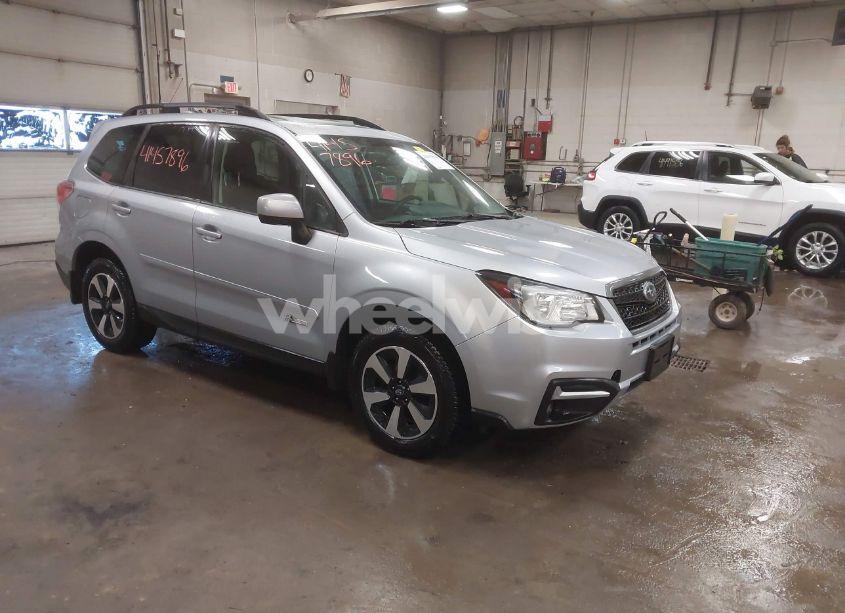 2018 Subaru Forester 2.5I PREMIUM (VIN JF2SJAGC5JH504916) main photo