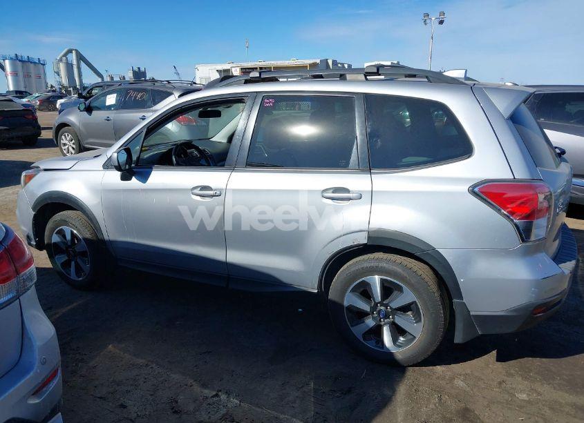 Photo 14 of 2018 Subaru Forester 2.5I PREMIUM (VIN JF2SJAGC5JH538659)