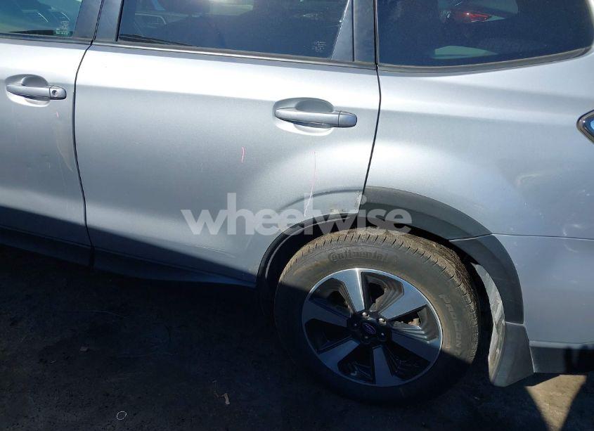 Photo 20 of 2018 Subaru Forester 2.5I PREMIUM (VIN JF2SJAGC5JH538659)