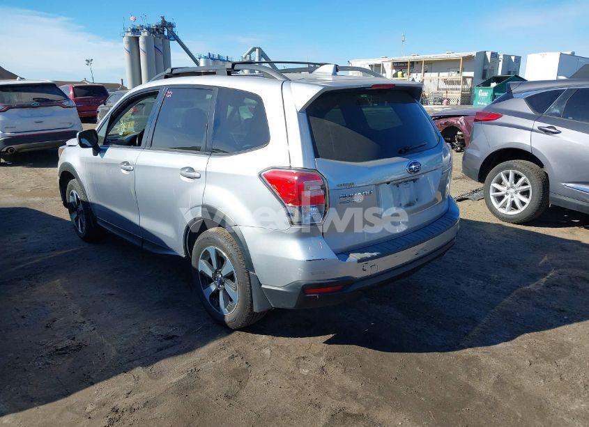 Photo 3 of 2018 Subaru Forester 2.5I PREMIUM (VIN JF2SJAGC5JH538659)
