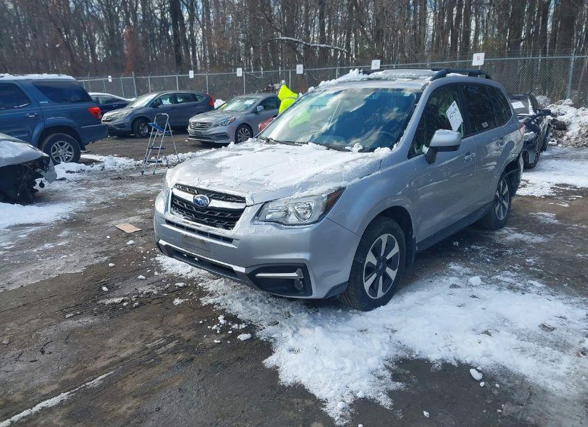 Photo 2 of 2017 Subaru Forester 2.5I PREMIUM (VIN JF2SJAGC6HH566898)