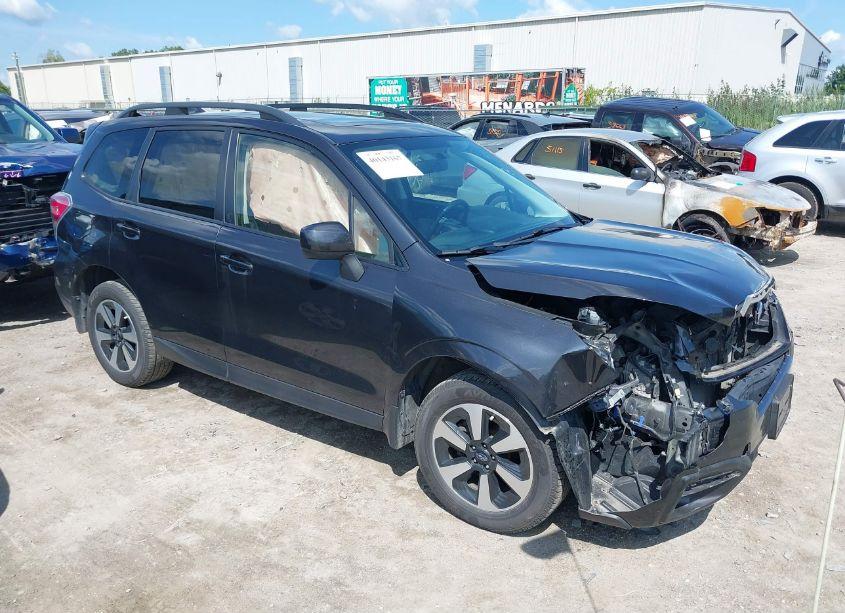 2018 Subaru Forester 2.5I PREMIUM (VIN JF2SJAGC6JH427618) main photo