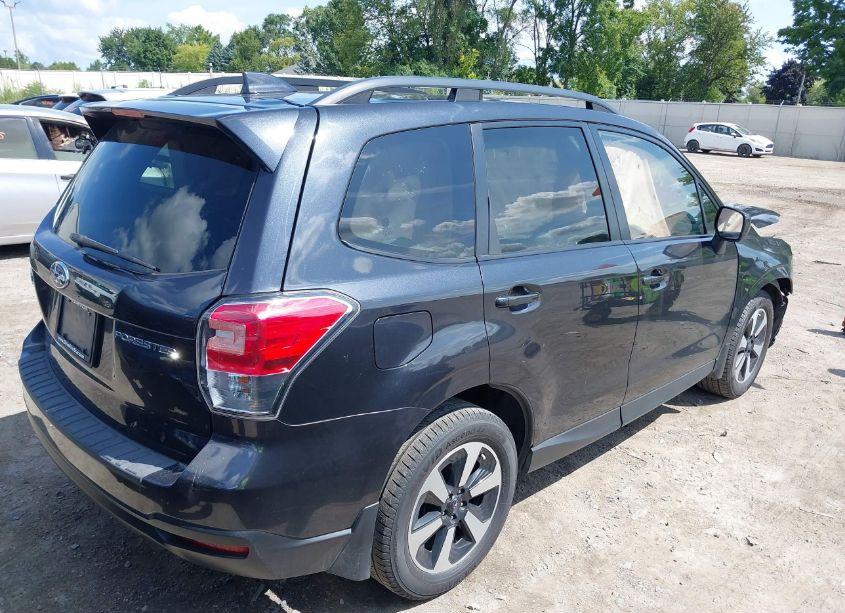Photo 4 of 2018 Subaru Forester 2.5I PREMIUM (VIN JF2SJAGC6JH427618)