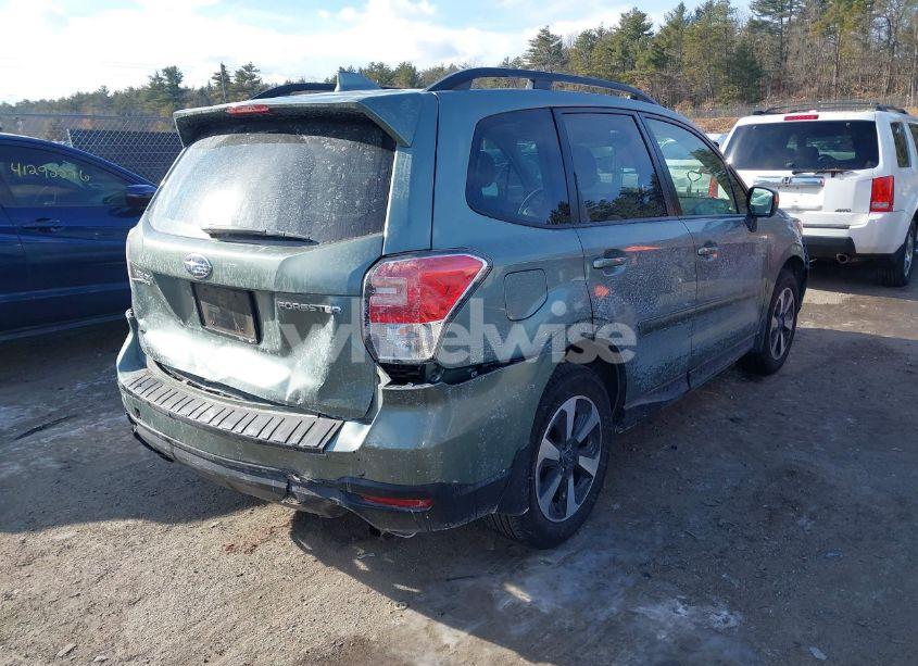 Photo 4 of 2018 Subaru Forester 2.5I PREMIUM (VIN JF2SJAGC6JH500938)