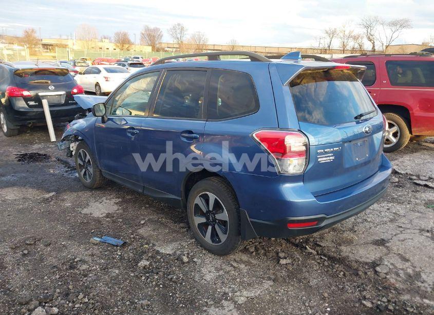 Photo 3 of 2018 Subaru Forester 2.5I PREMIUM (VIN JF2SJAGC6JH512281)
