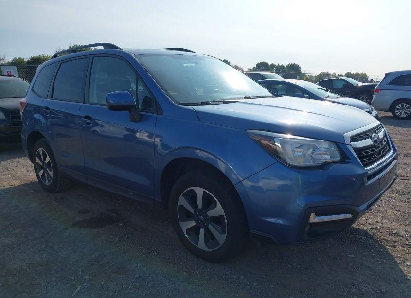 2018 Subaru Forester 2.5I PREMIUM (VIN JF2SJAGC6JH563375) main photo