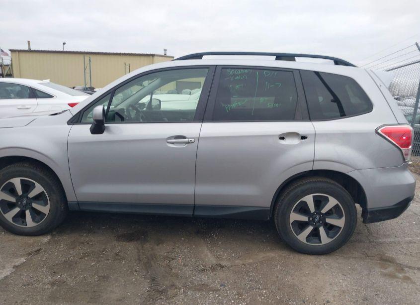 Photo 14 of 2017 Subaru Forester 2.5I PREMIUM (VIN JF2SJAGC7HH553089)