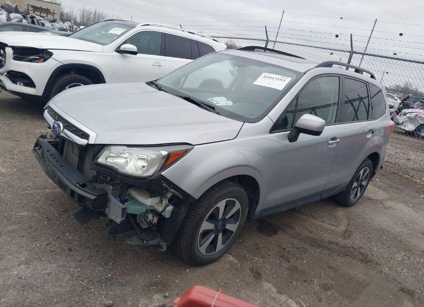Photo 2 of 2017 Subaru Forester 2.5I PREMIUM (VIN JF2SJAGC7HH553089)