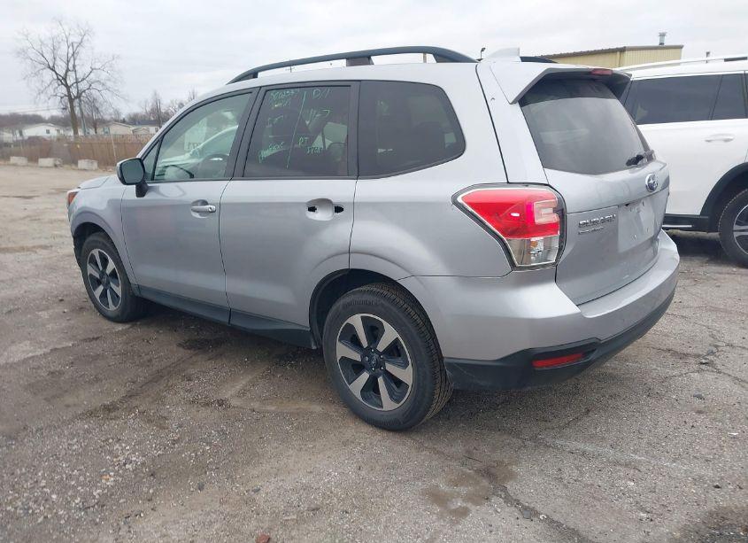 Photo 3 of 2017 Subaru Forester 2.5I PREMIUM (VIN JF2SJAGC7HH553089)