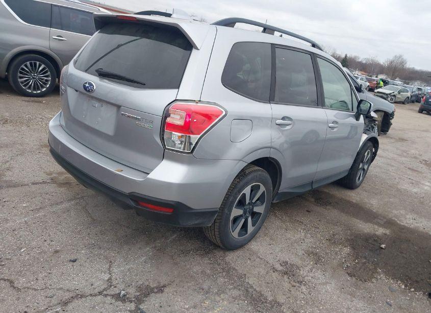 Photo 4 of 2017 Subaru Forester 2.5I PREMIUM (VIN JF2SJAGC7HH553089)