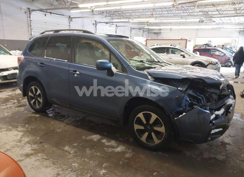 2018 Subaru Forester 2.5I PREMIUM (VIN JF2SJAGC7JH446341) main photo