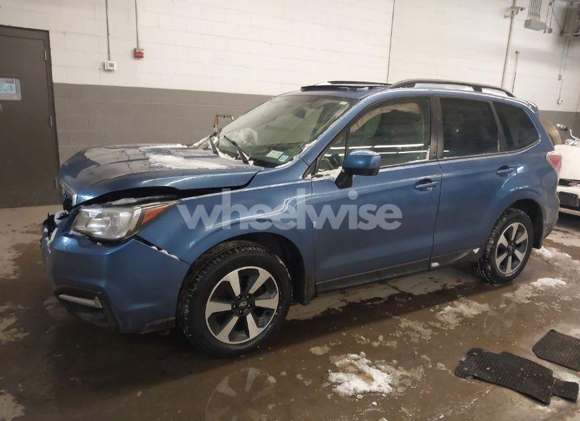 Photo 2 of 2018 Subaru Forester 2.5I PREMIUM (VIN JF2SJAGC7JH446341)
