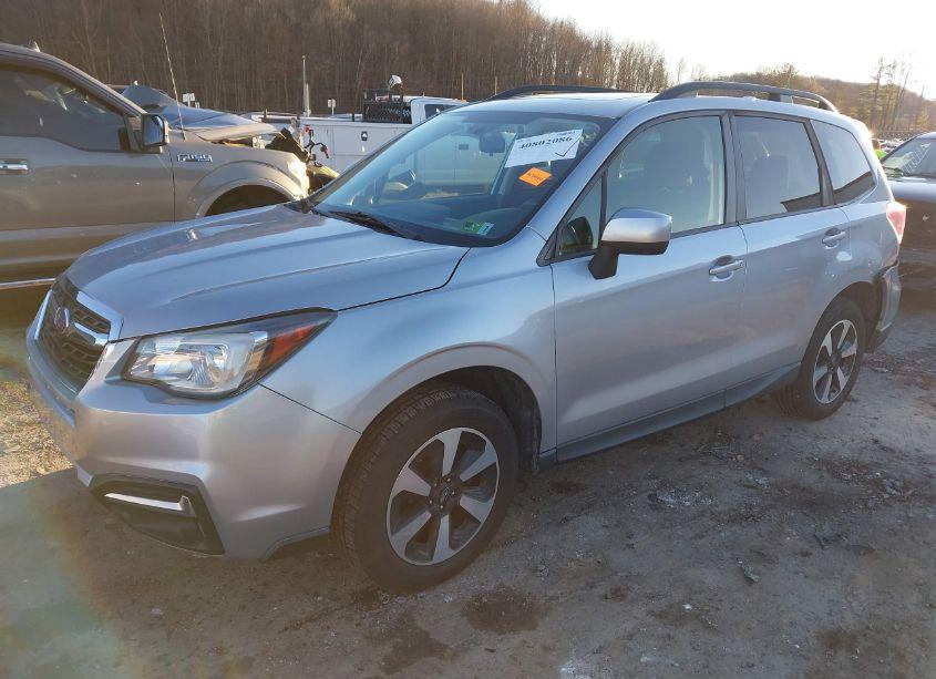 Photo 2 of 2018 Subaru Forester 2.5I PREMIUM (VIN JF2SJAGC7JH477430)