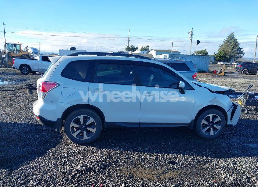 Photo 13 of 2018 Subaru Forester 2.5I PREMIUM (VIN JF2SJAGC7JH510488)