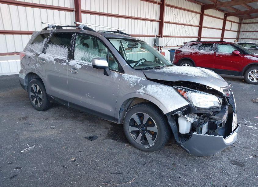 2018 Subaru Forester 2.5I PREMIUM (VIN JF2SJAGC7JH515738) main photo