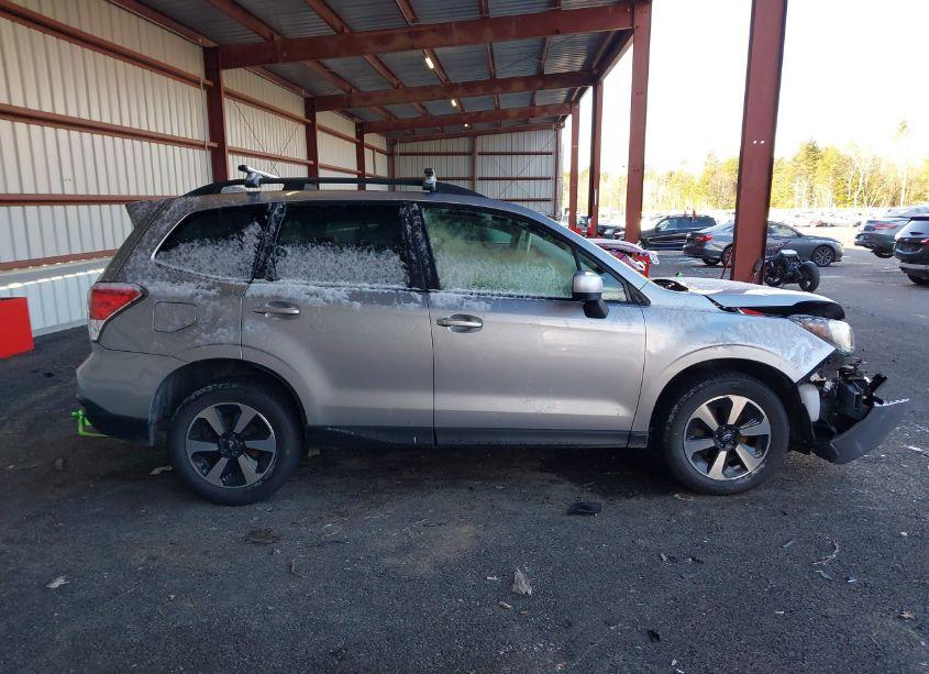 Photo 14 of 2018 Subaru Forester 2.5I PREMIUM (VIN JF2SJAGC7JH515738)