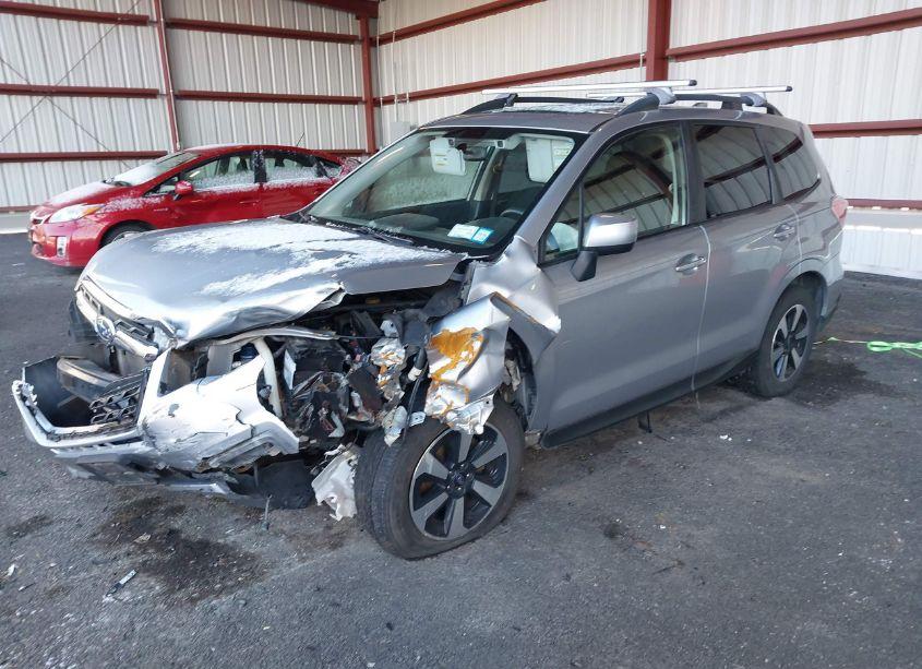 Photo 2 of 2018 Subaru Forester 2.5I PREMIUM (VIN JF2SJAGC7JH515738)