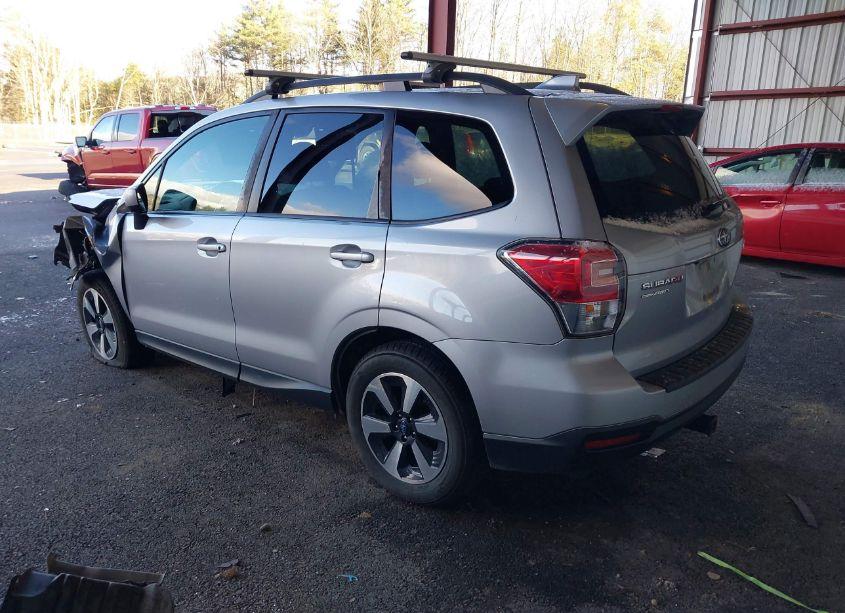 Photo 3 of 2018 Subaru Forester 2.5I PREMIUM (VIN JF2SJAGC7JH515738)