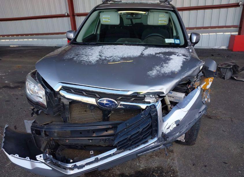 Photo 6 of 2018 Subaru Forester 2.5I PREMIUM (VIN JF2SJAGC7JH515738)