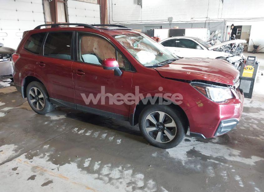 2018 Subaru Forester 2.5I PREMIUM (VIN JF2SJAGC7JH598989) main photo