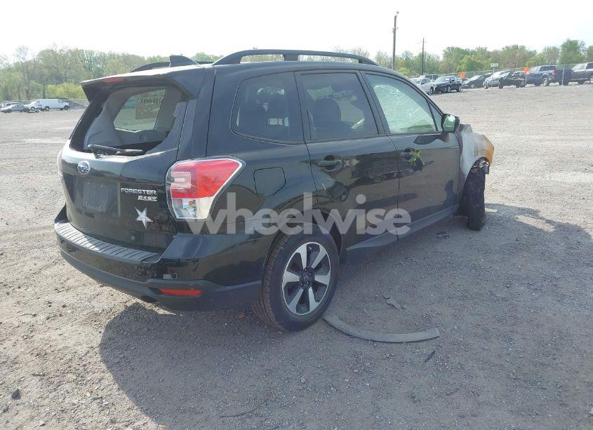 Photo 4 of 2017 Subaru Forester 2.5I PREMIUM (VIN JF2SJAGC8HH521428)