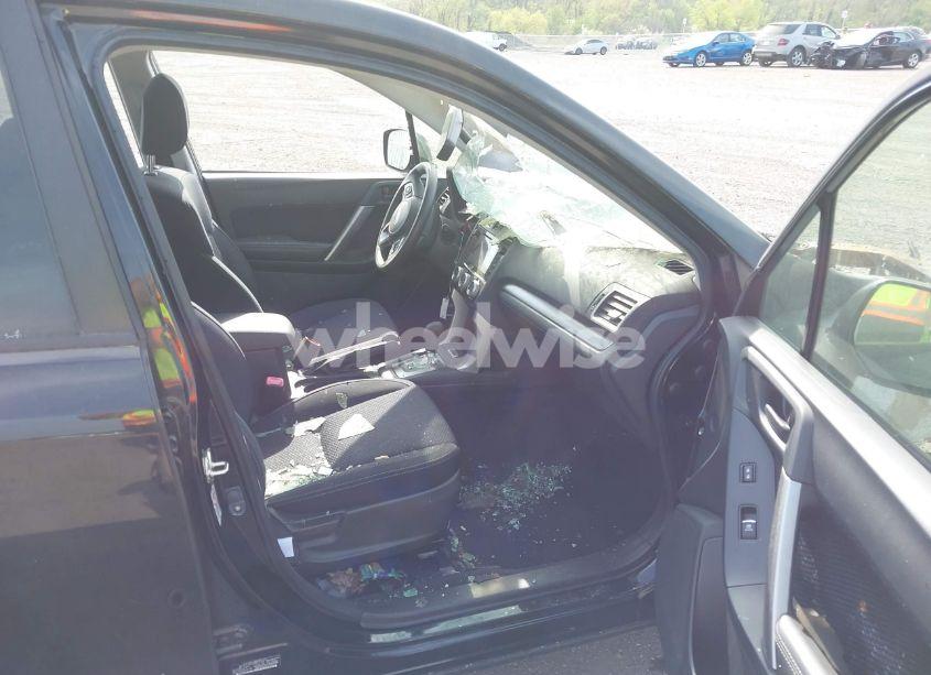 Photo 5 of 2017 Subaru Forester 2.5I PREMIUM (VIN JF2SJAGC8HH521428)