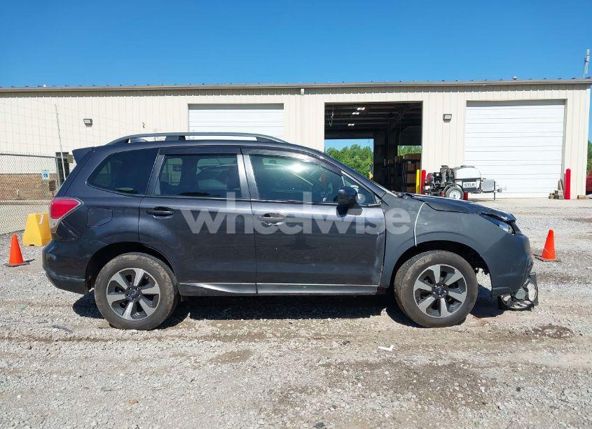 Photo 12 of 2018 Subaru Forester 2.5I PREMIUM (VIN JF2SJAGC8JH519426)