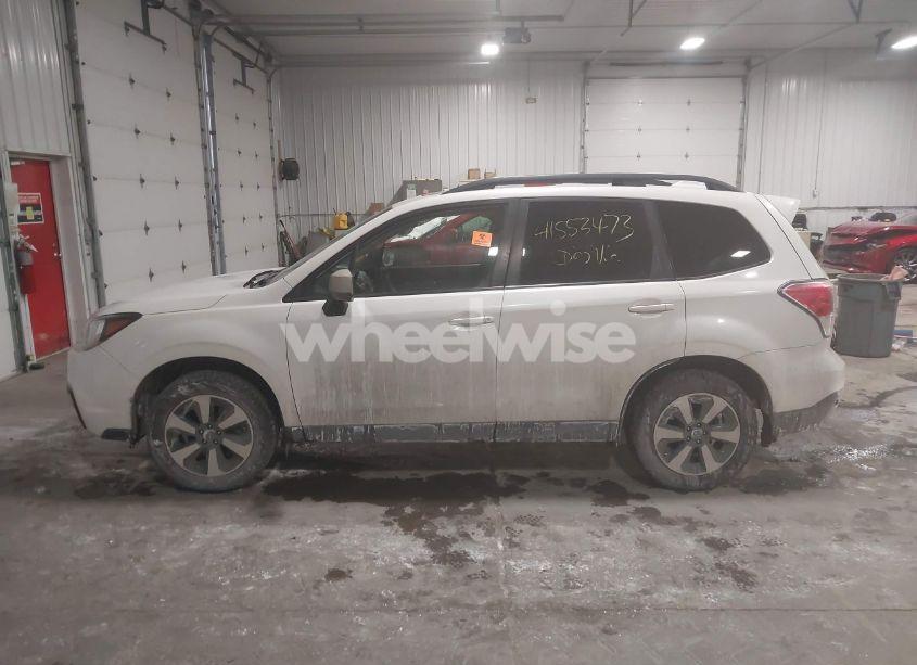 Photo 14 of 2018 Subaru Forester 2.5I PREMIUM (VIN JF2SJAGC8JH585071)