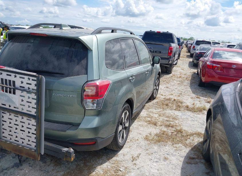 Photo 4 of 2018 Subaru Forester 2.5I PREMIUM (VIN JF2SJAGC9JH458488)