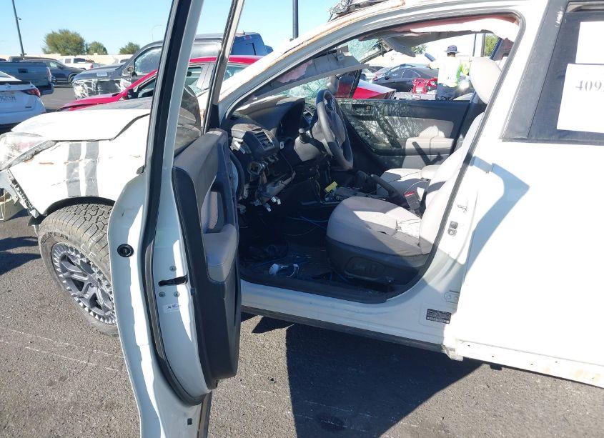 Photo 5 of 2018 Subaru Forester 2.5I PREMIUM (VIN JF2SJAGC9JH470589)