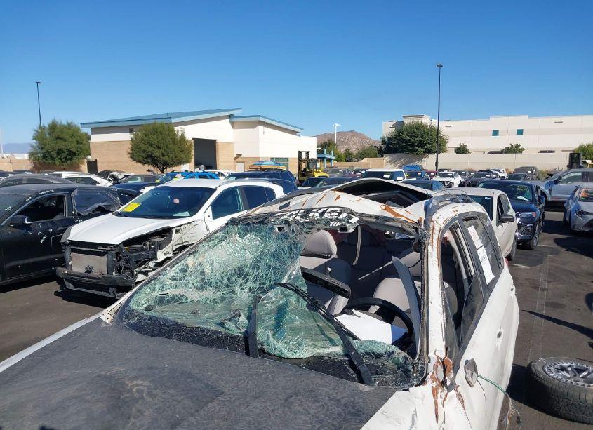Photo 6 of 2018 Subaru Forester 2.5I PREMIUM (VIN JF2SJAGC9JH470589)