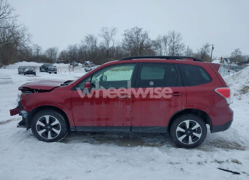 Photo 15 of 2018 Subaru Forester 2.5I PREMIUM (VIN JF2SJAGC9JH477722)
