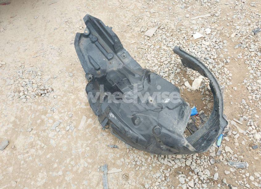 Photo 12 of 2018 Subaru Forester 2.5I PREMIUM (VIN JF2SJAGC9JH479003)