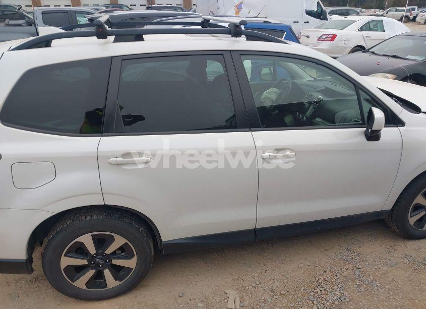 Photo 14 of 2018 Subaru Forester 2.5I PREMIUM (VIN JF2SJAGC9JH479003)