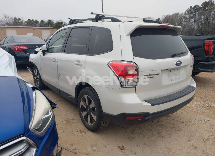 Photo 3 of 2018 Subaru Forester 2.5I PREMIUM (VIN JF2SJAGC9JH479003)