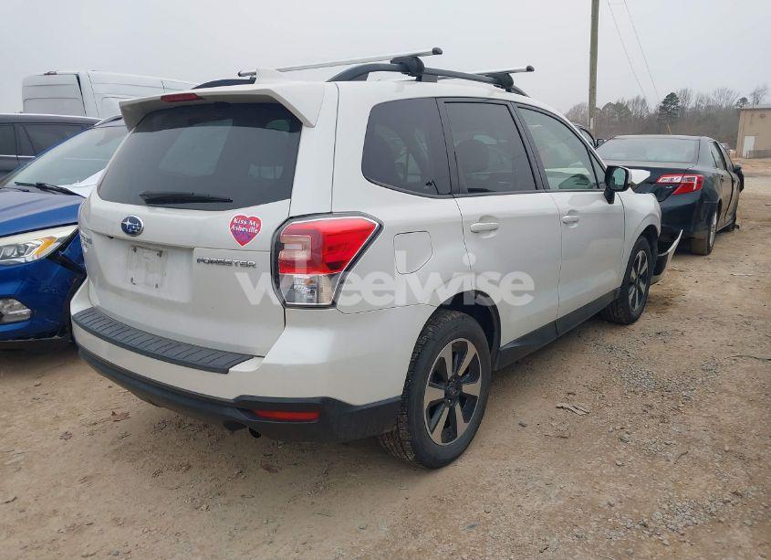 Photo 4 of 2018 Subaru Forester 2.5I PREMIUM (VIN JF2SJAGC9JH479003)