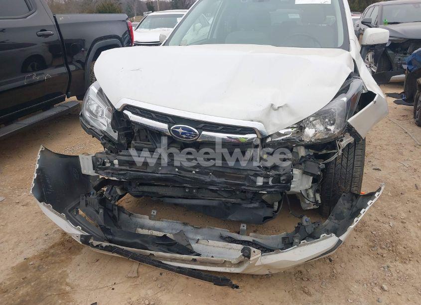 Photo 6 of 2018 Subaru Forester 2.5I PREMIUM (VIN JF2SJAGC9JH479003)