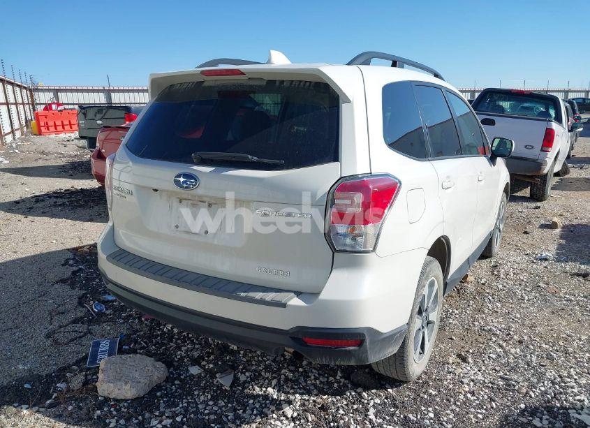 Photo 4 of 2018 Subaru Forester 2.5I PREMIUM (VIN JF2SJAGC9JH545551)