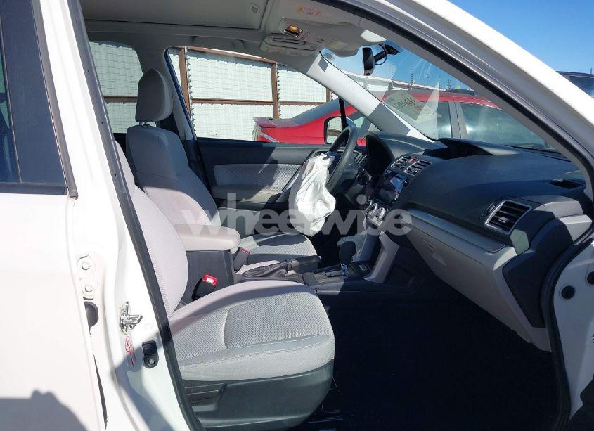 Photo 5 of 2018 Subaru Forester 2.5I PREMIUM (VIN JF2SJAGC9JH545551)