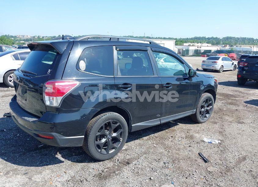Photo 4 of 2018 Subaru Forester 2.5I PREMIUM (VIN JF2SJAGC9JH589789)